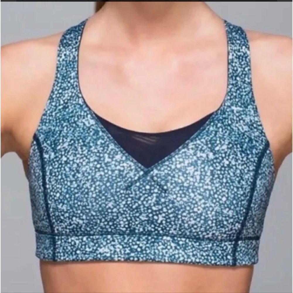 Lululemon In A Flash Bra II Pebble Parfait Alberta Lake Sports Bra 8